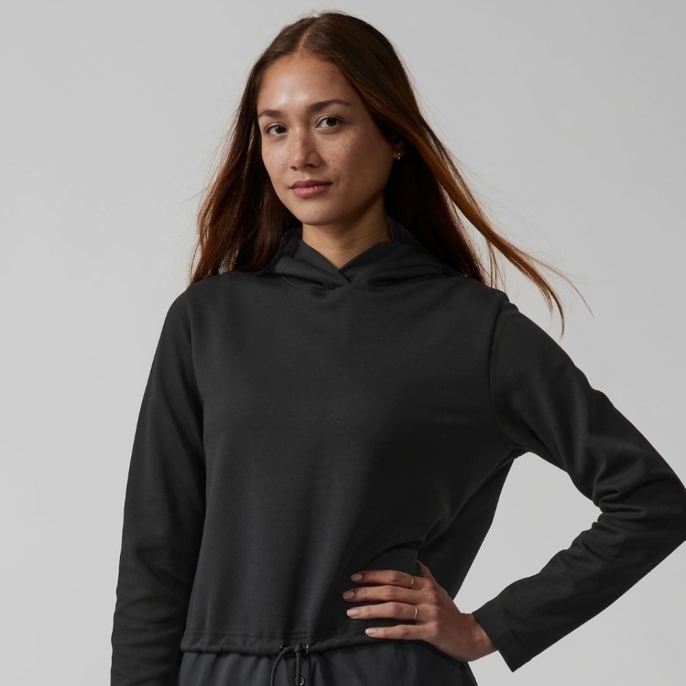 Attitudes by Renee black hoodie with gathered waistline Sz M So so cute!
